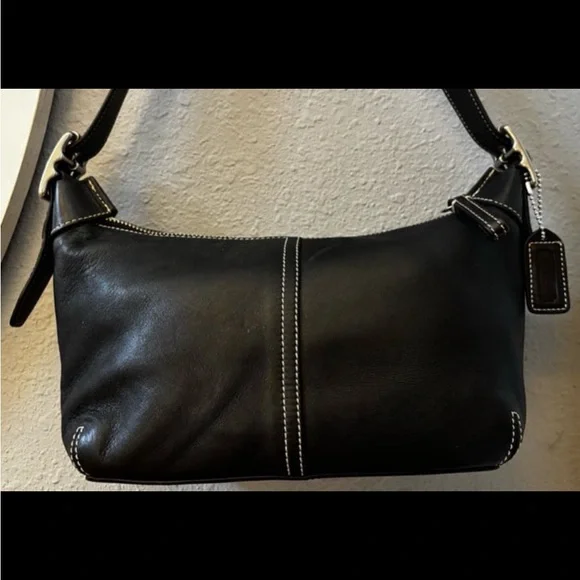 Coach Vintage Legacy Small Leather Shoulder Bag 9564 - Picture 2 of 11